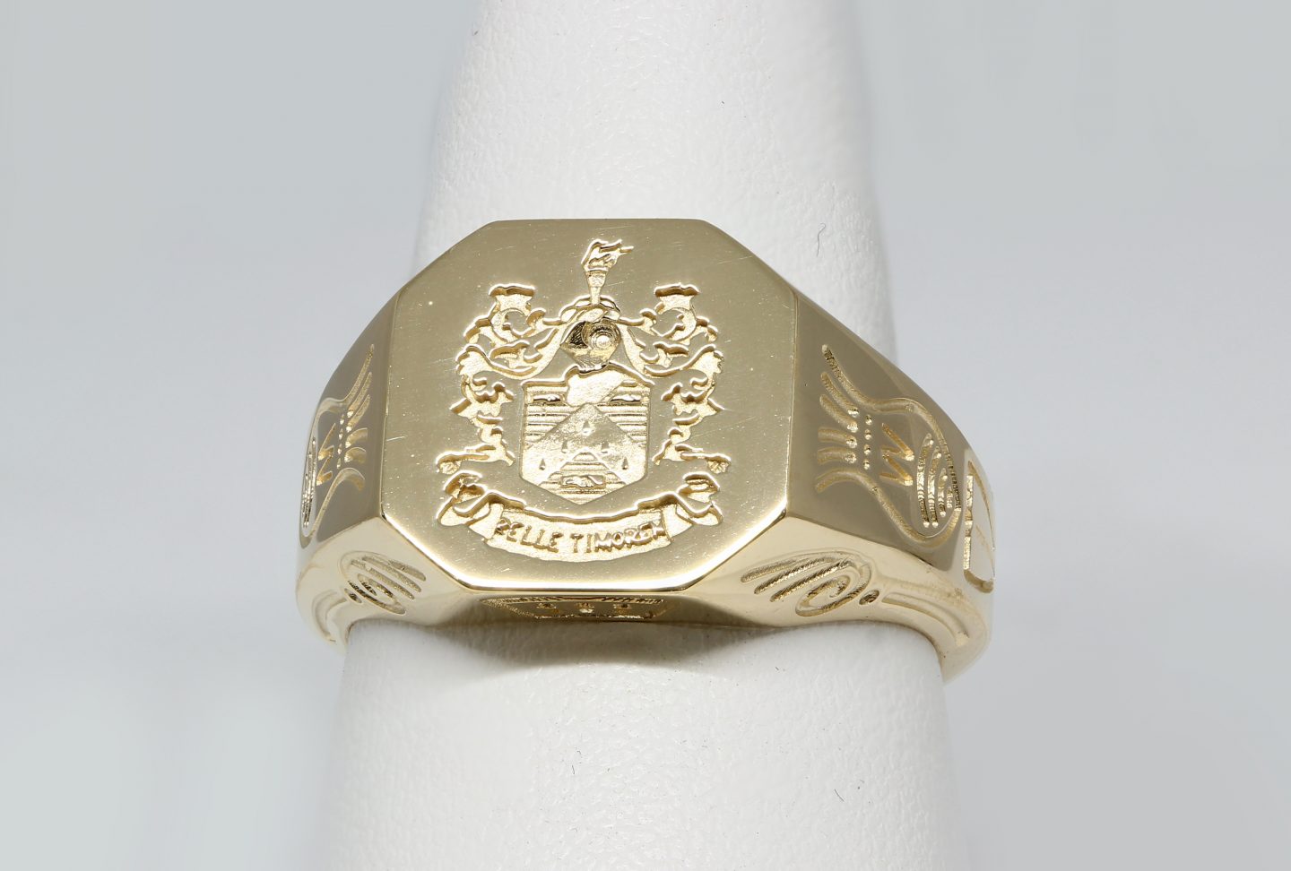 Family crest ring